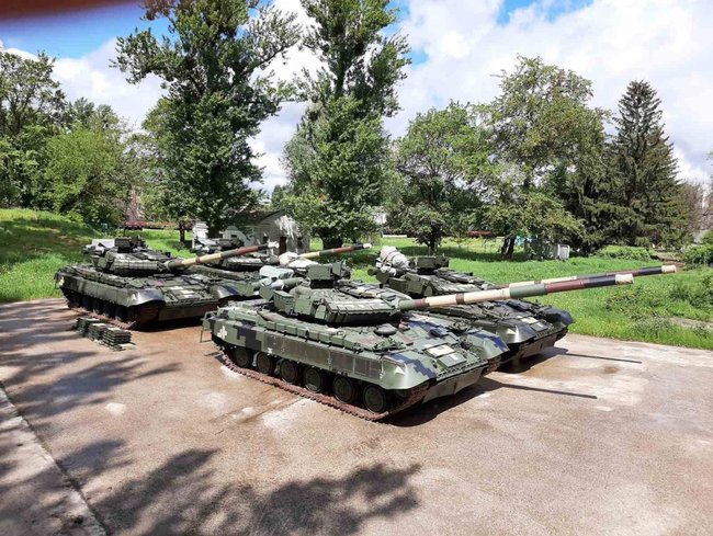 Харьковский бронетанковый завод передал ВСУ партию модернизированных танков Т-64 01