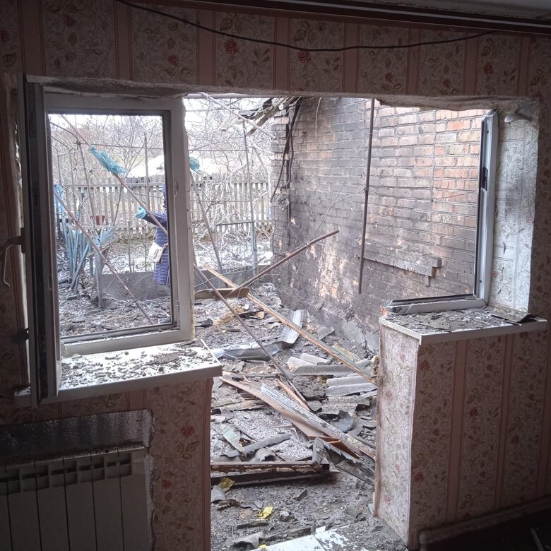 Последствия ночного обстрела Марганецкой громады Днепропетровщины, - полиция 03