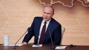 Путин о военной технике на Донбассе: Могут брать у симпатизирующих стран