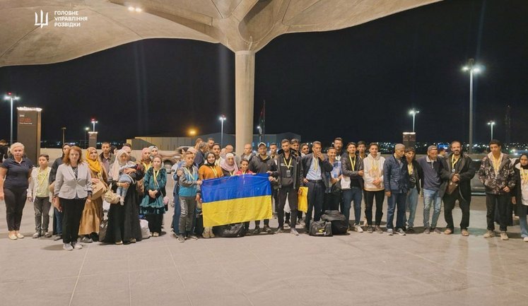 МЗС і ГУР України провели евакуацію з Гази 57 людей, з них - 16 дітей. ФОТОрепортаж