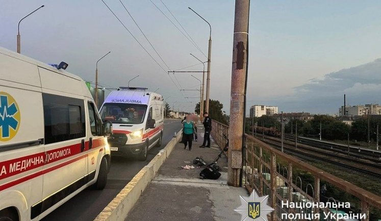 13-річний школяр загинув після падіння з електросамоката у Тернополі