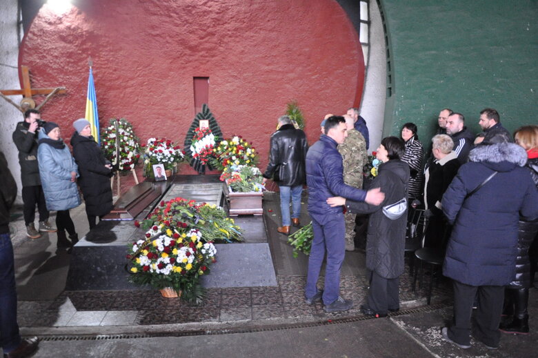 Із режисером монтажу Віктором Ониськом, який загинув у боях за Україну, попрощалися у Києві 04