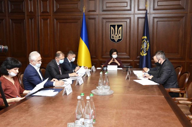Только 12% дел, где обвинительные акты составляют следователи ГФС, направляются в суд, - Венедиктова на совещании с руководством фискальной службы 01