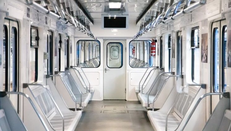 На "синій" гілці київського метро курсуватиме модернізований потяг. ФОТО
