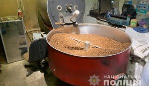 Полиция обнаружила крупное производство контрафактного кофе. ВИДЕО