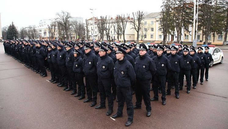 Генпрокурор особисто відреагує на ситуацію з відстороненим за скаргою п'яного водія патрульним, - Аваков