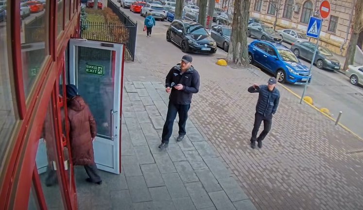 Піарник Зеленського Петров влаштував провокацію під НАБУ. Ідентифіковано причетних, - Железняк. ВIДЕО