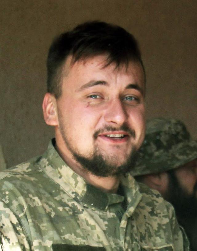 Розвідника 72-ї ОМБр Миколу Ларіна, який загинув під час обстрілу під Авдіївкою, поховали на Полтавщині 01