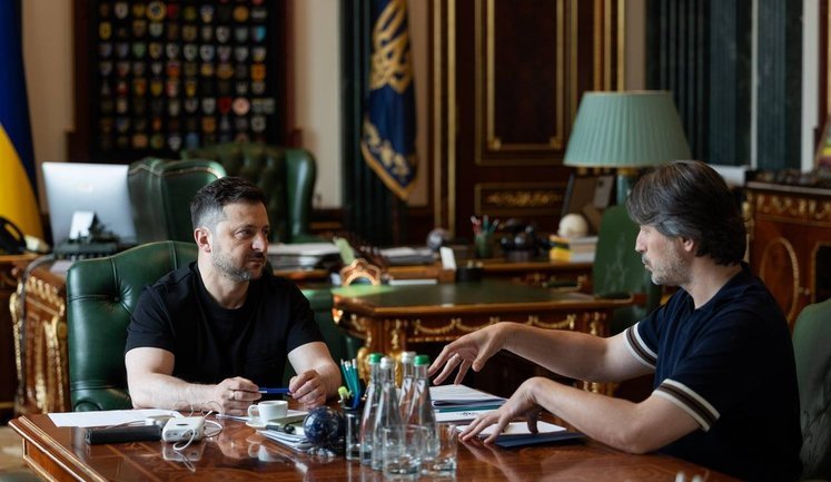 Зеленський зустрівся із Притулою: обговорили експорт зброї, закупівлі для ЗСУ та підтримку "Пласту"