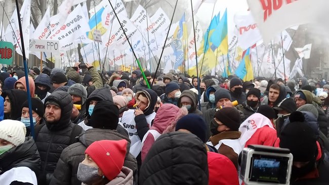 Врятуйте мікробізнес: ФОПи протестують біля стін Верховної Ради 24