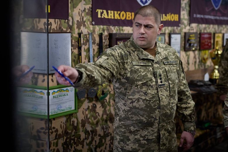 Зеленський зустрівся з воїнами 25-ї окремої повітрянодесантної Січеславської бригади