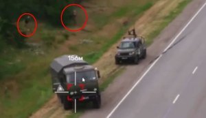 Enemy MFG, which was supposed to be defending Russian army’s fuel tanker from UAVs, flees rapidly to nearest copse upon spotting drone. VIDEO