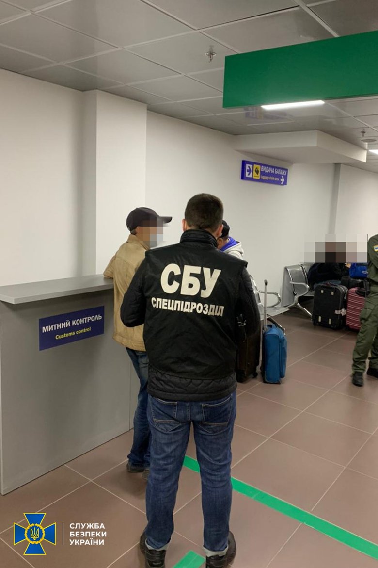 СБУ обезвредила международную ОПГ, которая продавала украинских моряков на суда для перевозки нелегалов 02 СБУ обезвредила международную ОПГ, которая продавала украинских моряков на суда для перевозки нелегалов 02