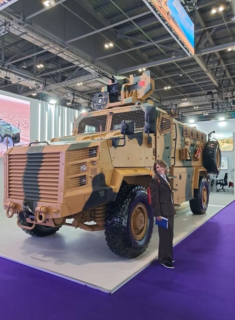 Як Умєров у Міндіча бронежилети купував