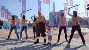 FEMEN на прощание с Евро-2012 показали "секс-бомбу Лукашенко". ФОТОрепортаж