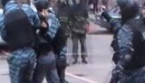 Обманутый вкладчик - отец ребенка-инвалида захватил в заложники сотрудницу кредитного союза в Донецке. ВИДЕО