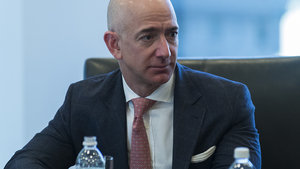 За полет в космос с главой Amazon заплатили $28 миллионов