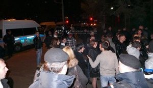 В одном из районов Москвы кавказец убил русского - Бирюлево охватил стихийный народный бунт. ВИДЕО+ФОТОрепортаж