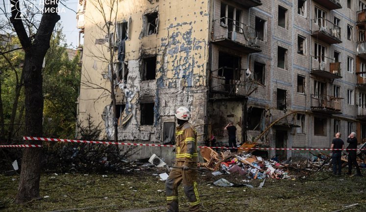 Aftermath response to Russian strike on Kyiv completed: 9 killed and 33 injured, including 4 children. VIDEO+PHOTOS