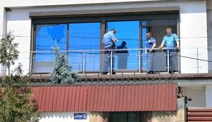 На Донетчине неизвестные напали на дом лидера "Фронта змін": "Мы тебе устройством фейерверк". ФОТО (Обновлено)