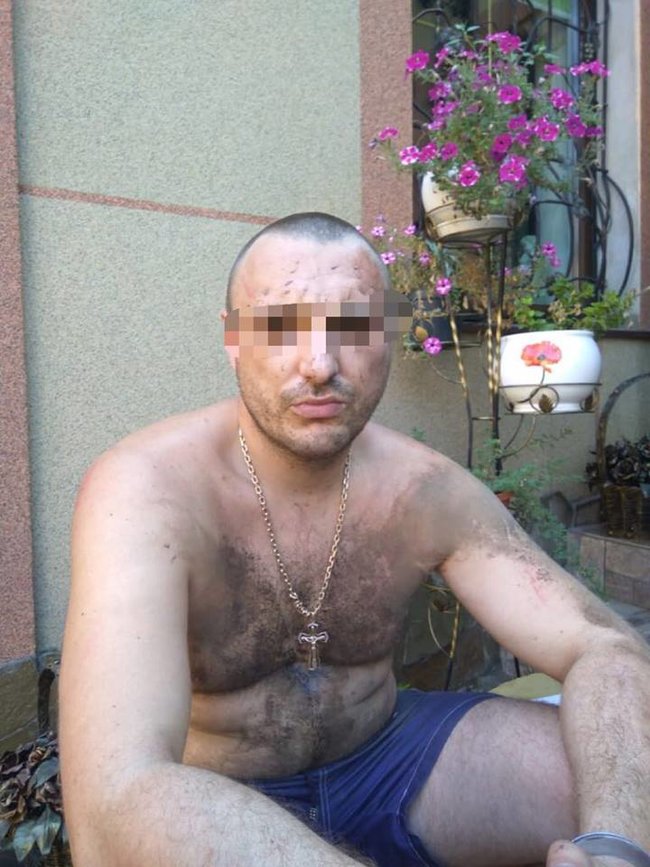 Правоохоронці провели обшуки у членів ОЗУ Біле братство, які збували наркотики по всій Україні, - Аброськін 04