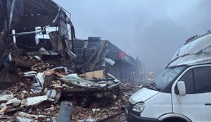 Окупанти знищили відділення "Нової пошти" та пошкодили сортувальне депо в Києві. ФОТО
