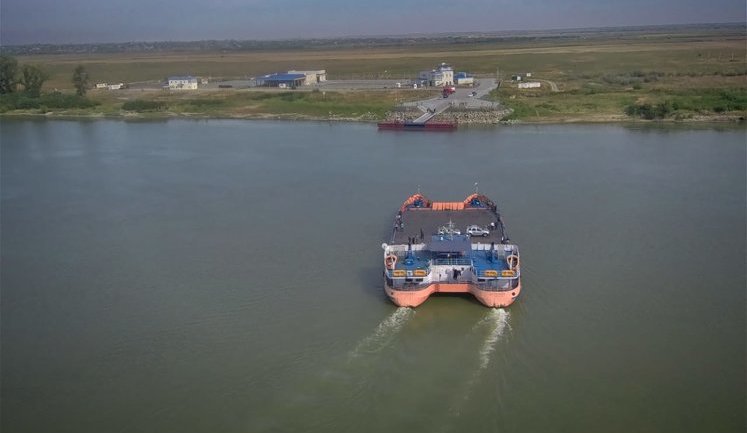 На границе с Румынией открылась паромная переправа через Дунай. ФОТО