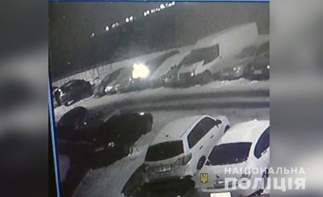 Затримано палія автомобіля на Троєщині. Хлопець мстився колишньому чоловікові співмешканки, - Нацполіція 03
