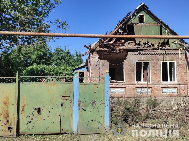Россияне обстреляли 12 населенных пунктов Донетчины. Били из НУРС, Р-77, ЗРК С-300, РСЗО, артиллерии, - Нацполиция 04