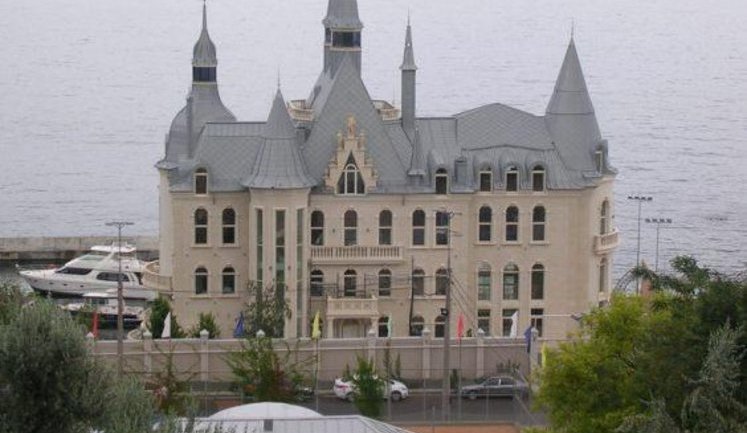 Castle of Yanukovych's crony Kivalov on the beach in Odesa with yachts and tennis courts. DRONE VIDEO