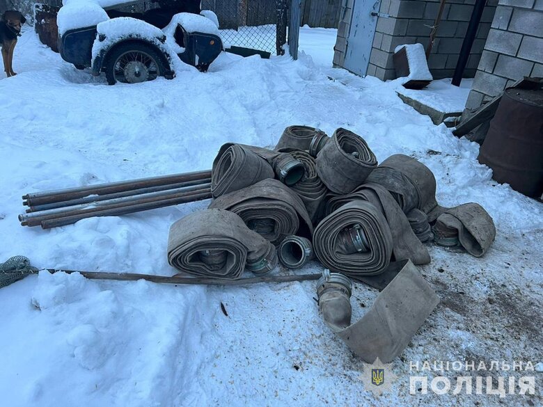 National Police seized almost UAH 4.5 million from illegal amber miners in Rivne region during searches 03