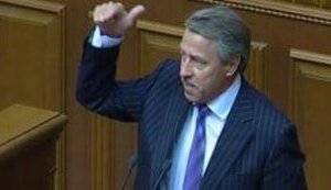 Кириленко об обвинении Тимошенко: Скажите, кто идет в политику и власть для того, чтобы создавать себе имидж придурка ? ВИДЕО.