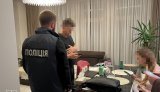 У Румунії затримали українця, який заробив понад 938 тисяч доларів на продажу дитячої порнографії. ФОТОрепортаж