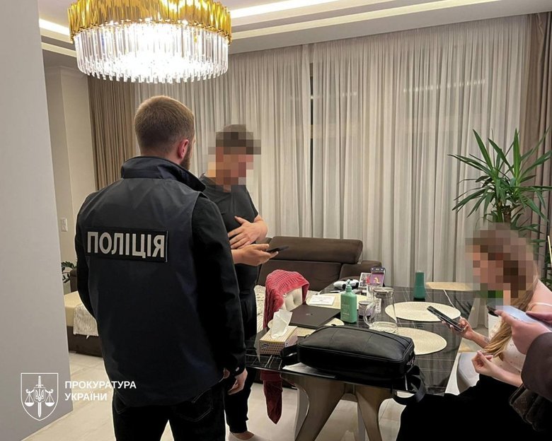 Затримали адміністратора мережі вебресурсів із дитячою порнографією