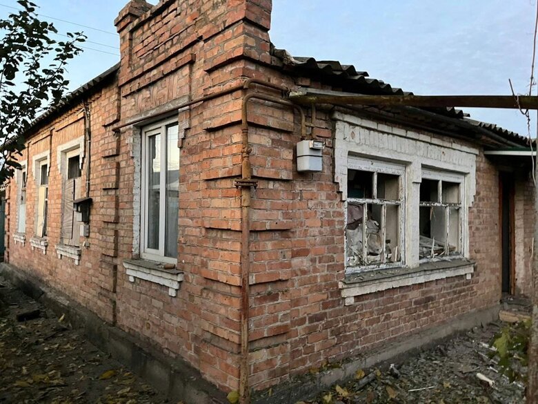 Загарбники впродовж дня били по Дніпропетровщині з артилерії та атакували дронами
