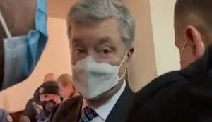 "Перестаньте вживати наркотики. Ваші дії абсолютно не адекватні", - Порошенко про призначення йому безоплатного адвоката. ВIДЕО