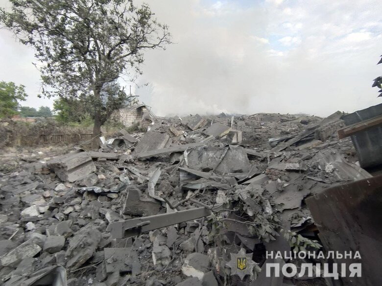 Поліція збирає докази на місцях обстрілів 6 населених пунктів Миколаївщини 02