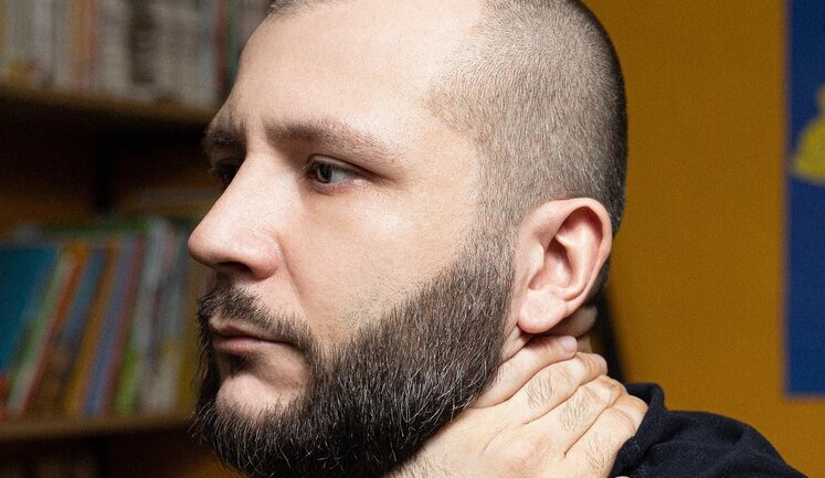 Володимир Шередега: "Генерал їде із перевіркою до госпіталю. У всього медичного персоналу одразу "інфаркт". Поки чекають, пів дня хворих не випускають із палат"