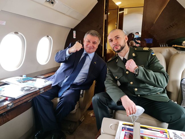 Марків вилетів з Італії в Україну 03