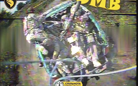 Ударний FPV-дрон підрозділу «Фенікс» влетів у відкритий кузов автівки з 4 рашистами та ліквідував усіх. ВІДЕО