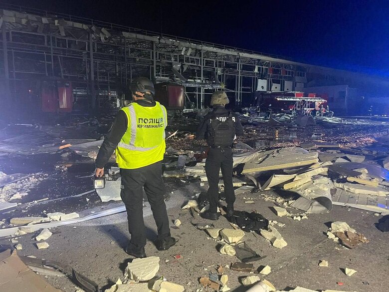 Все погибшие и раненые в результате ракетного удара по Харьковщине - работники Новой почты 01