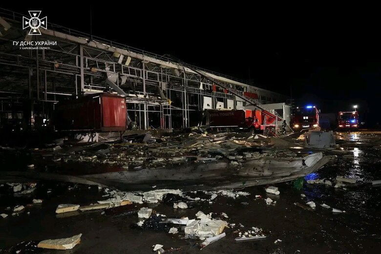 Consequences of missile attack on Nova Poshta terminal 01