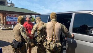 СБУ задержала главу райсовета Белгород-Днестровского района Мельниченко, у экс-главы Одесской ОГА Гриневецкого проводят обыск, - СМИ. ФОТОрепортаж