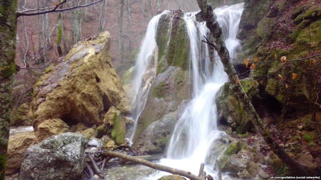 крым водопад серебряные струны
