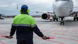 Оккупанты предлагают Украине вернуть авиасообщение с Крымом