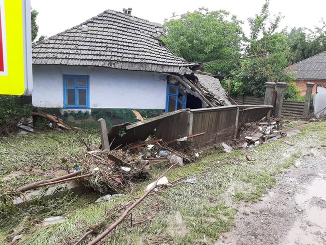 Зливи підтопили 17 сіл у Чернівецькій області, - ОДА 01