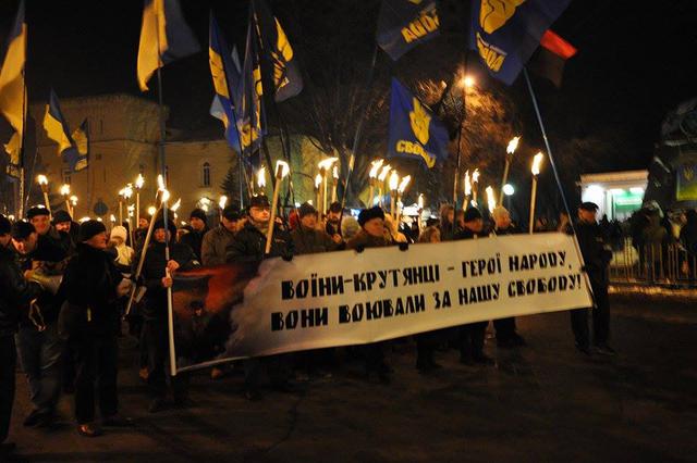 памяти шествие героев факельное крут