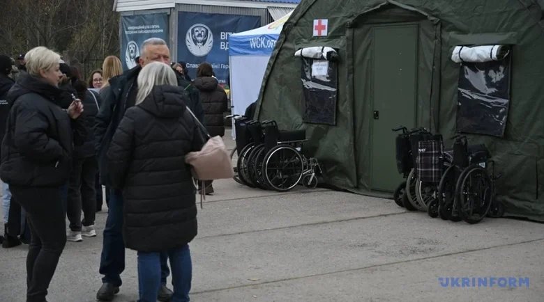 зустріч евакуйованих з Олешків