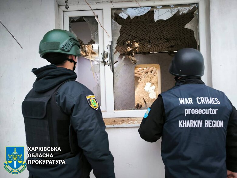 Наслідки російських обстрілів Куп’янська: поранено жінку, пошкоджено житлову й освітню інфраструктуру 10