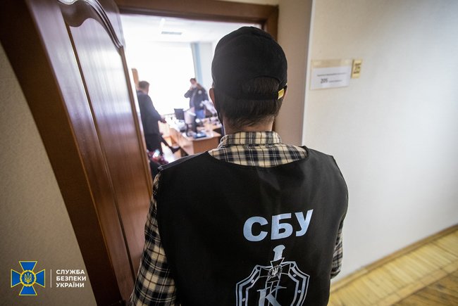 Чиновники Держгеокадастру підозрюються в розкраданні 20 тис. га держземель, - СБУ 02